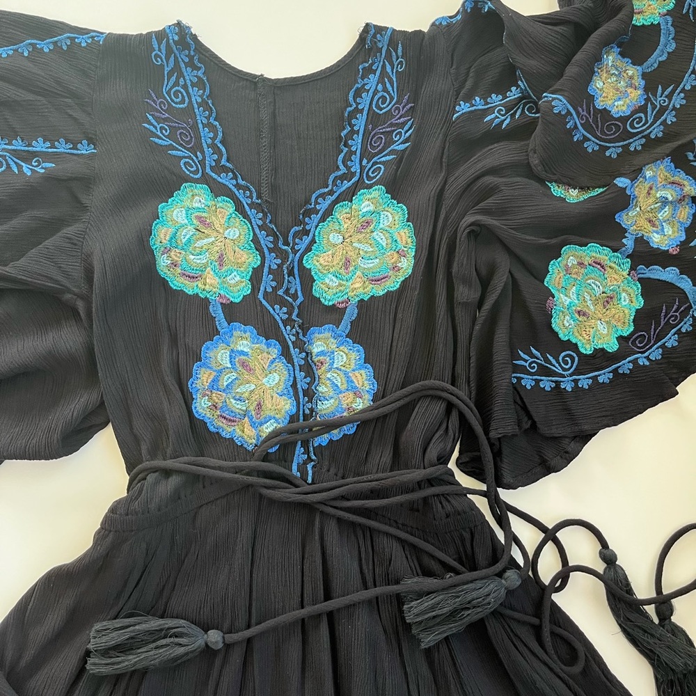 💃🏻🏆Host Pick 🛍️👗 Free People Cora Embroidered Dress - Picture 7 of 14